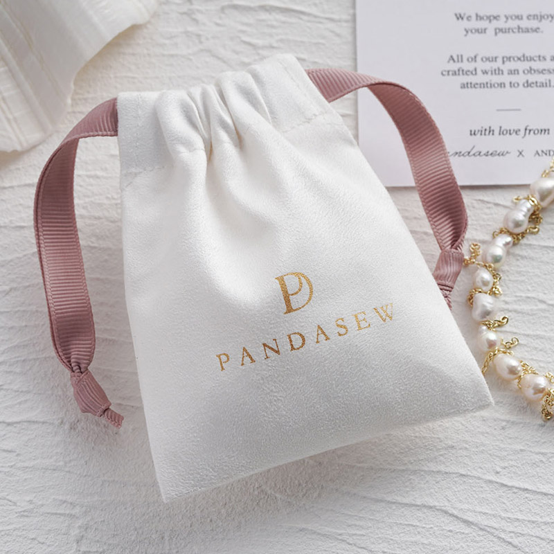 Hoge kwaliteit suède geschenkz - Eyelash Extension Logo recensie en prijs